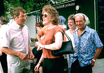 Stuart Andrews welcomes members